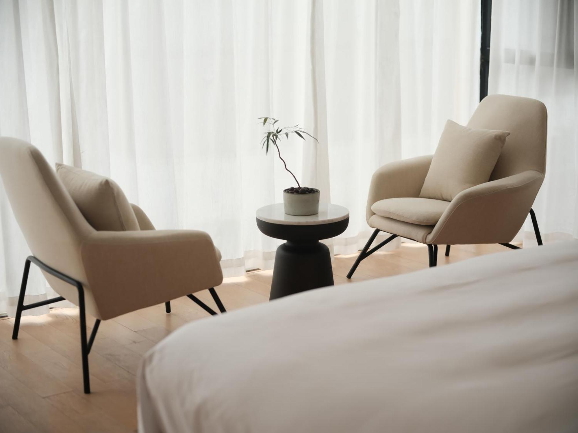 Guilin Bonjour Boutique Hotel- Free Pick Up Service Over 3 Nights Exterior photo