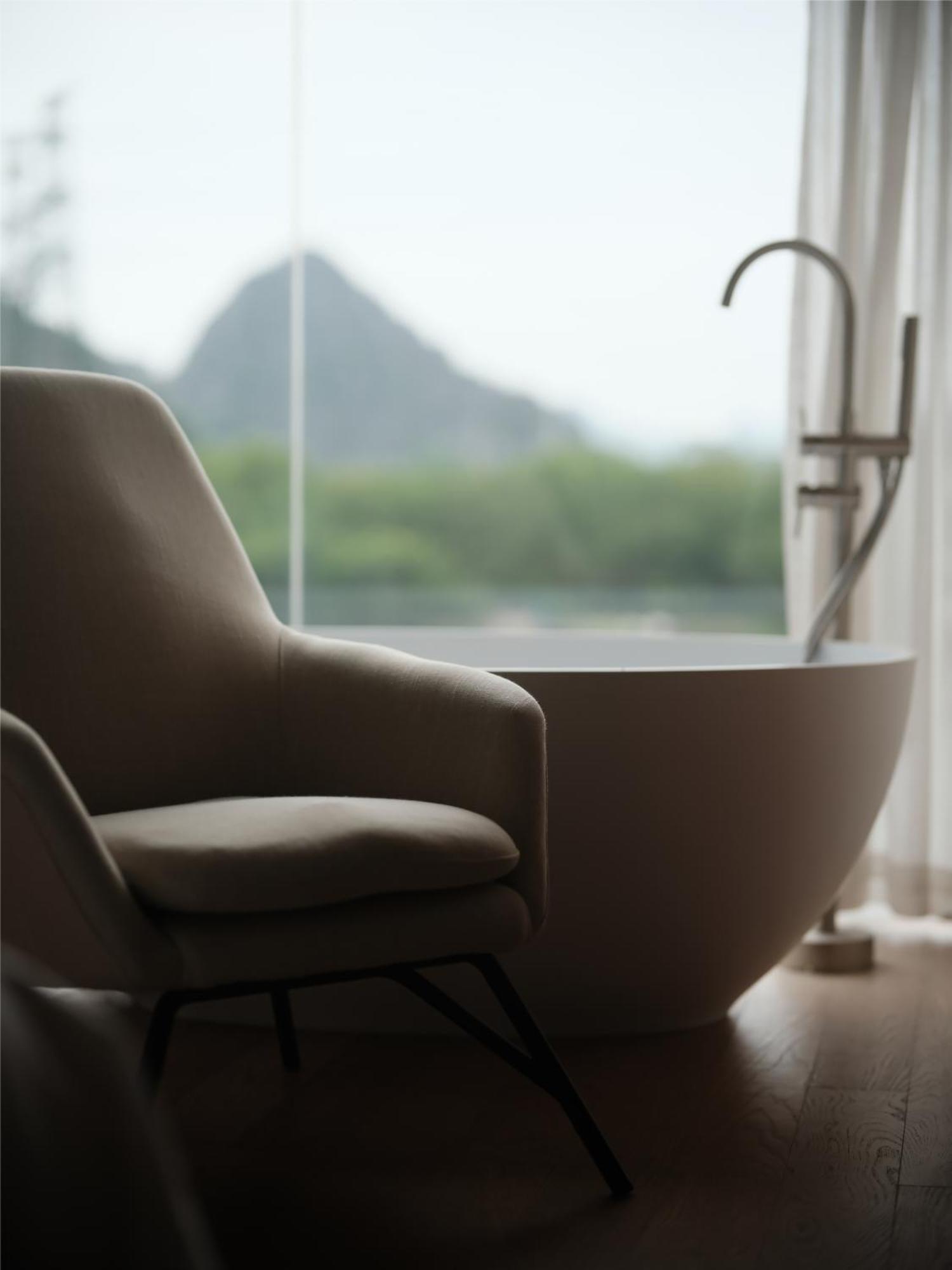 Guilin Bonjour Boutique Hotel- Free Pick Up Service Over 3 Nights Exterior photo